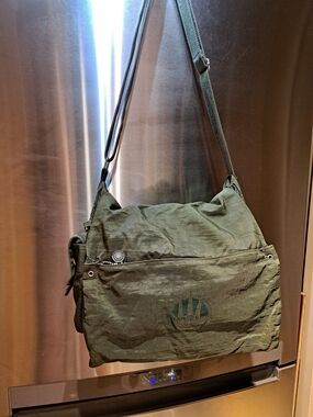Harold's Olive Green Canvas Messenger Bag for Men